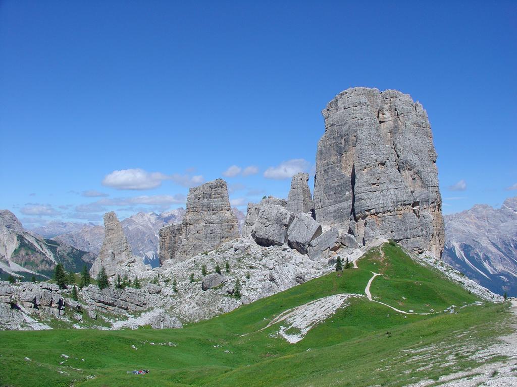 Daniela Apartment Cortina dʼAmpezzo Exteriör bild